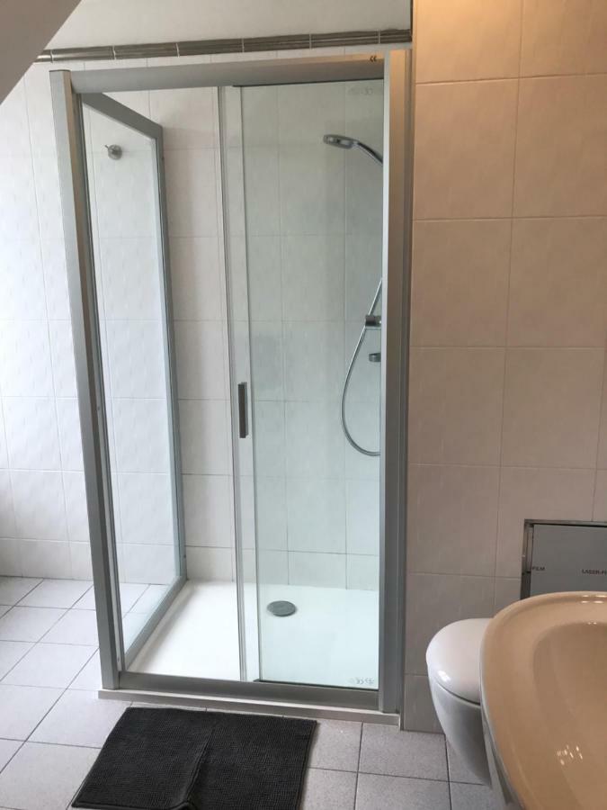 Resort 302 哈拉霍夫 外观 照片